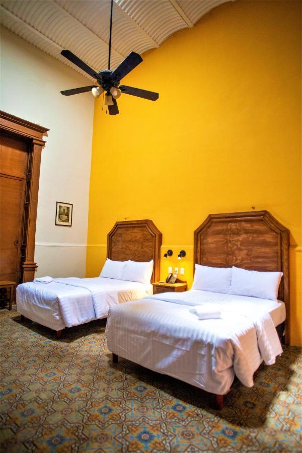 Hotel Real Toledo By Kavia Merida Exterior photo