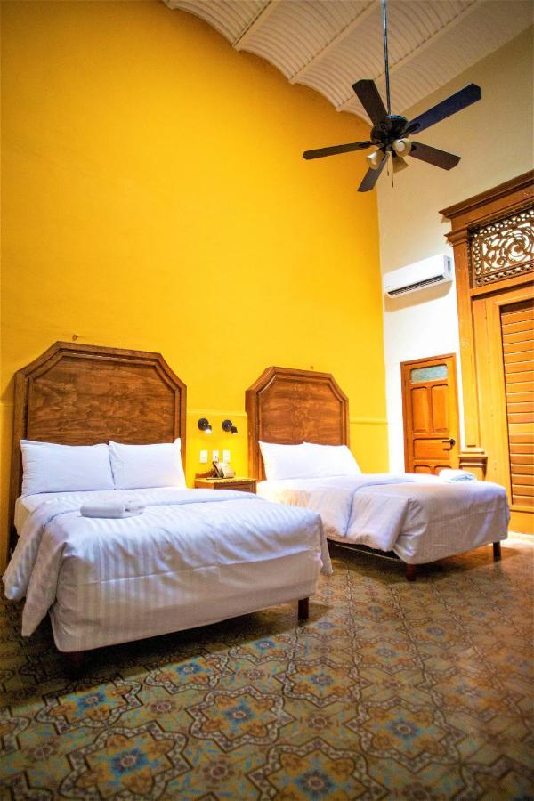 Hotel Real Toledo By Kavia Merida Exterior photo