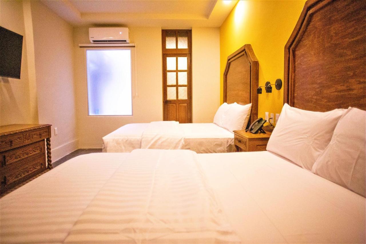 Hotel Real Toledo By Kavia Merida Exterior photo